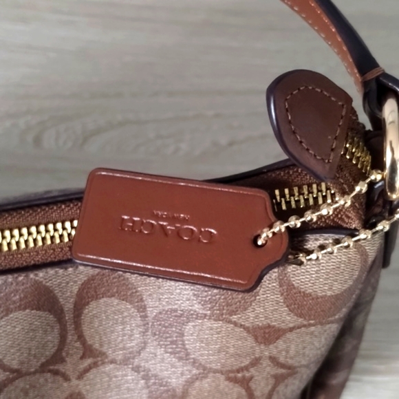 Coach Signature Saddle 2 Shoulder Bag - F20209 (Tan/Gold) 💯 AUTHENTIC - NEW!!!! - Picture 7 of 10